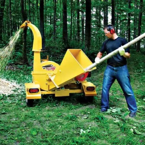 Dechiqueteuse à branches 4po 13HP